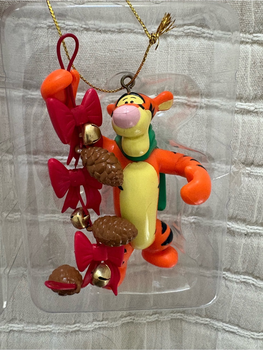 Vtg Winnie the Pooh Tigger w/Pinecone Bell Garland Ornament Christmas Holiday